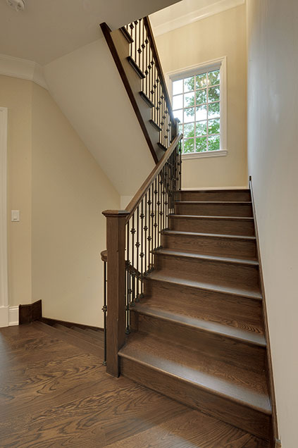 1005-Queens-Glenview - Staircase  Bottom - Globex Developments Custom Homes