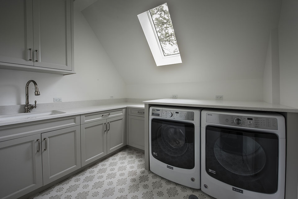 1205-Pleasant-Glenview - Laundry-Room - Globex Developments Custom Homes
