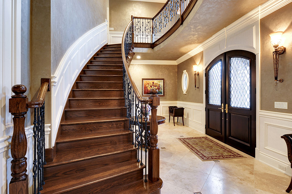 1620-Meadow-Glenview - Staircase Entry - Globex Developments Custom Homes