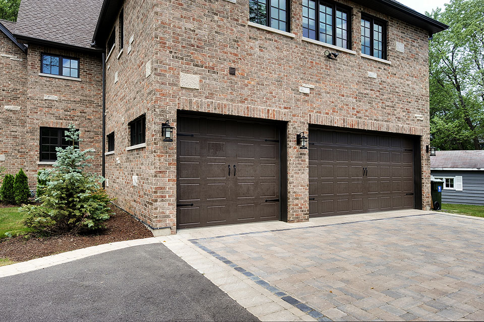 316-Luthin-Oak-Brook - House Garage Detail - Globex Developments Custom Homes
