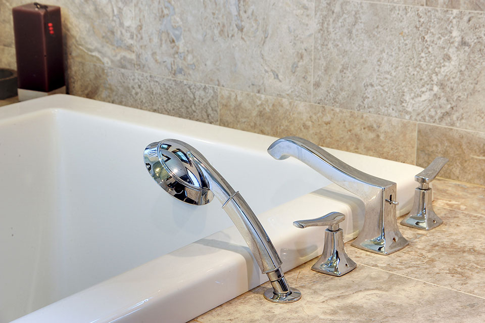 316-Luthin-Oak-Brook - Masterbath Faucet - Globex Developments Custom Homes