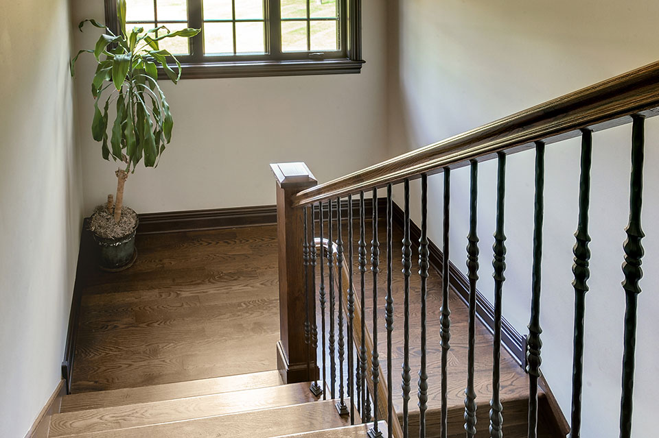 316-Luthin-Oak-Brook - Staircase Railing - Globex Developments Custom Homes