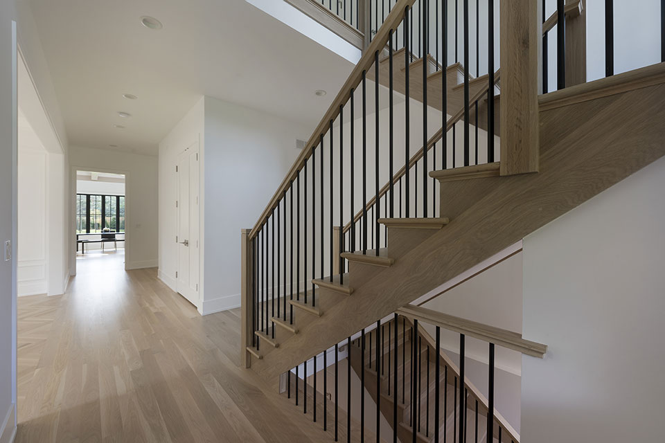 410-Branch-Glenview - Staircase - Globex Developments Custom Homes