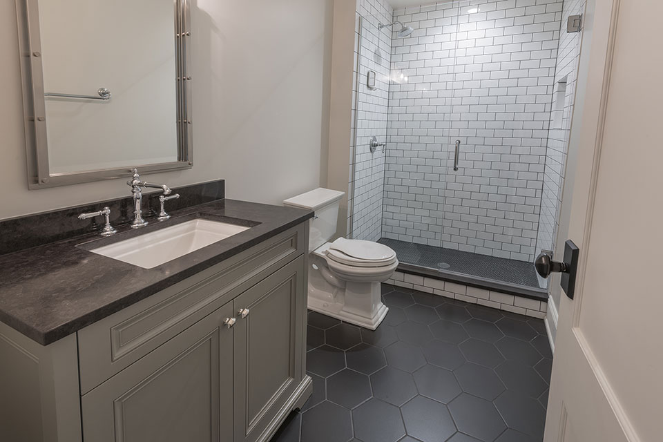 Glenview-Coastal - Basement Bathroom - Globex Developments Custom Homes