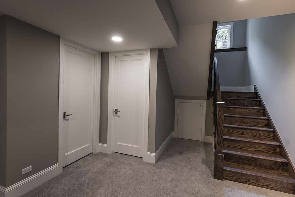 Glenview-Custom-100 - Basement Stairs, Paint Grade Doors - Globex Developments Custom Homes