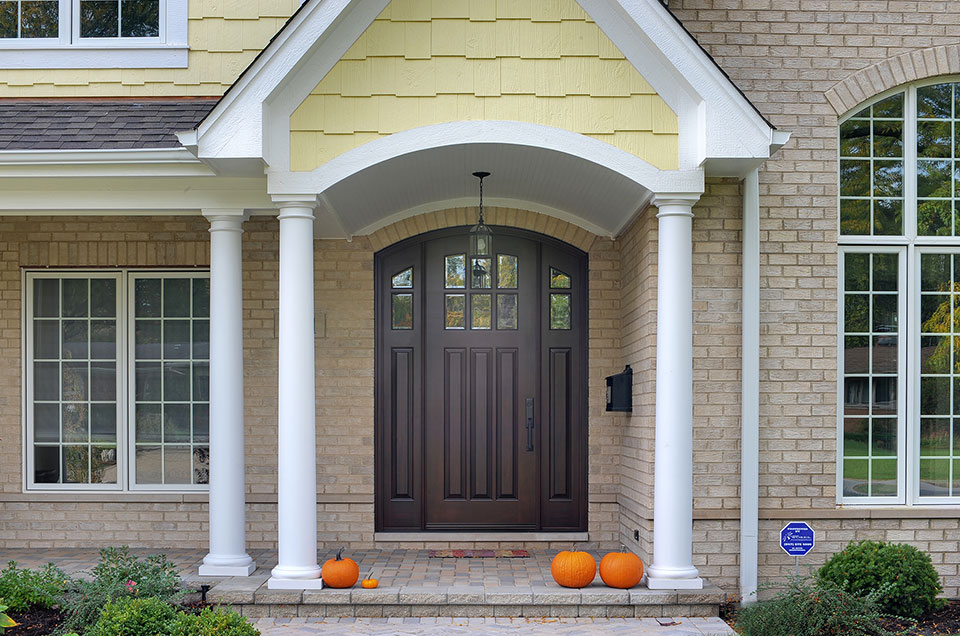 1001-Woodlawn-Glenview - entry-door-exterior - Globex Developments Custom Homes