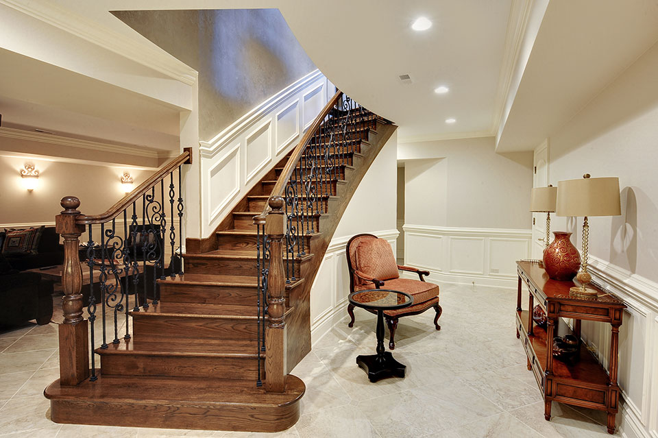 1620-Meadow-Glenview - Basement-Staircase - Globex Developments Custom Homes