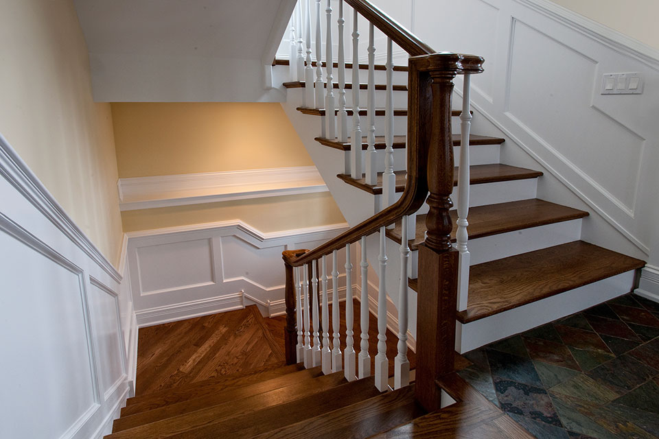 2340-Dewes - Stairs - Globex Developments Custom Homes