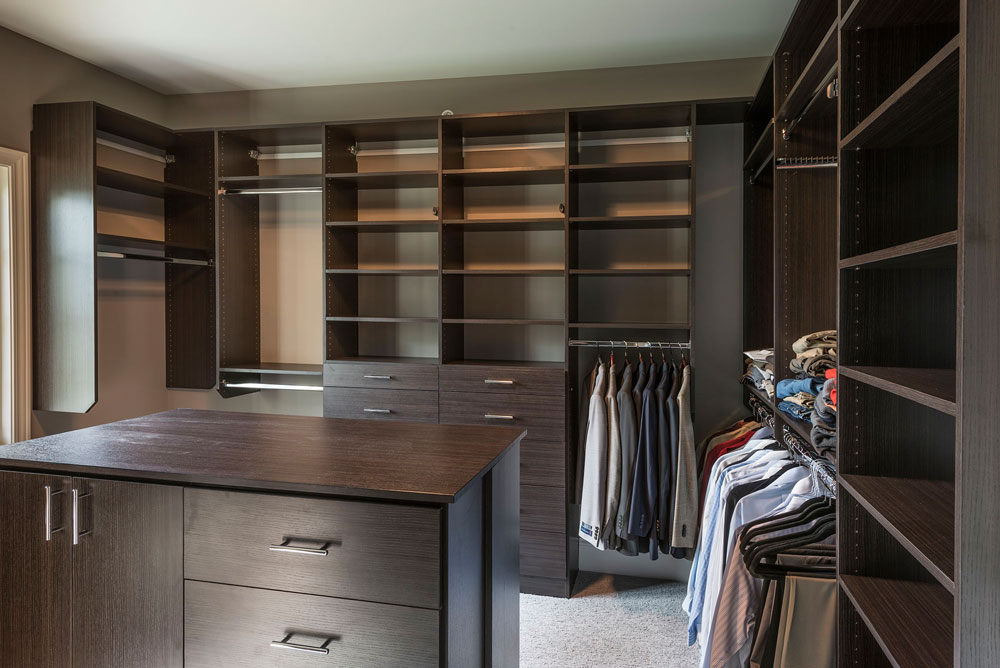 Classic Custom Home Custom Wal-In Closet