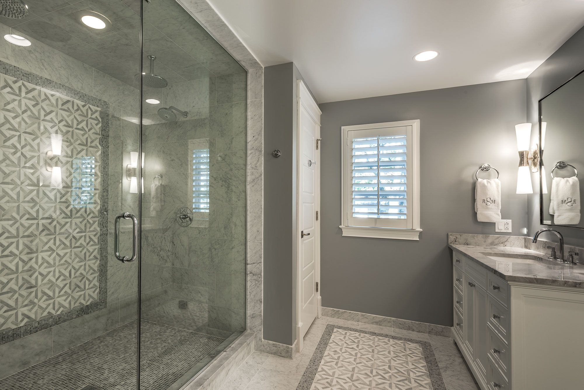 2430-Fir-St-Glenview - Master-Bathroom-Shower-View - Globex Developments Custom Homes