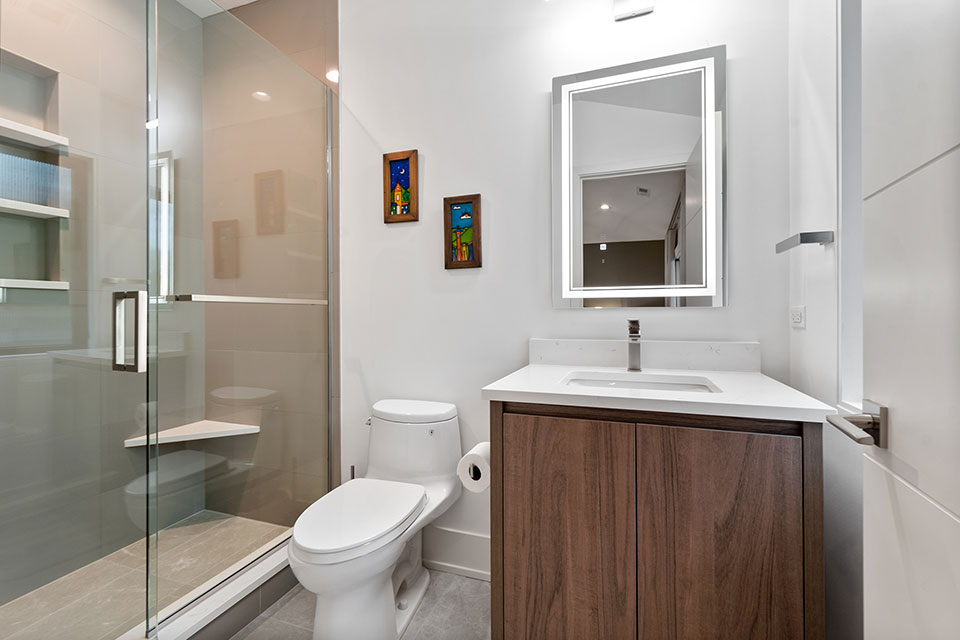 836-Arbor-Ln-Glenview - Basement Bathroom - Globex Developments Custom Homes