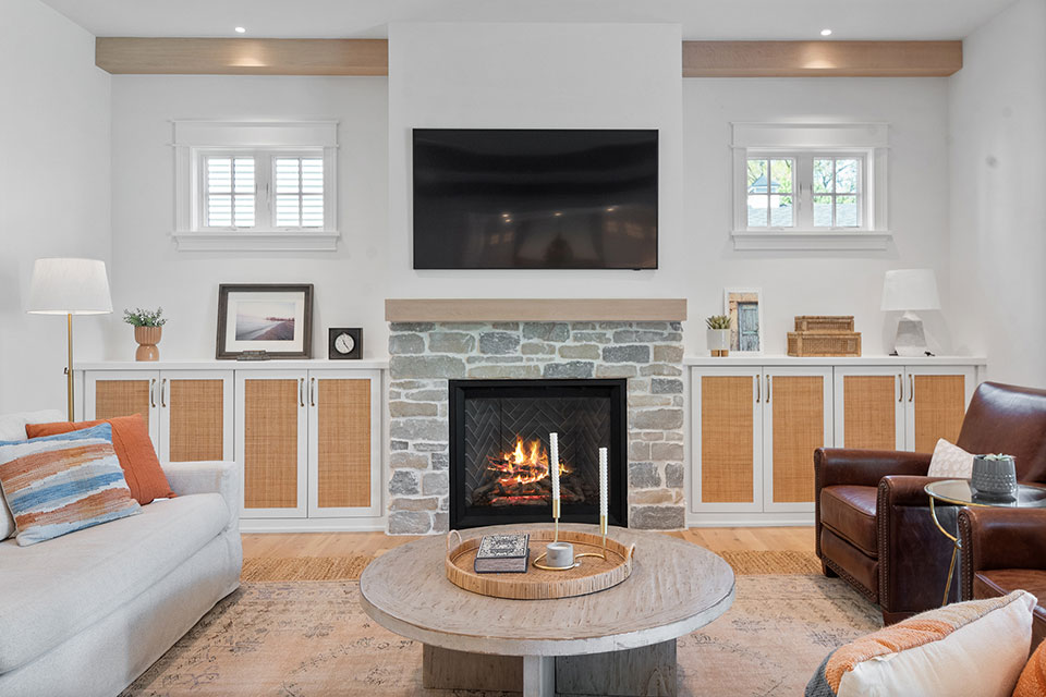 Glenview-Custom-Home-103 - Fireplace - Globex Developments Custom Homes