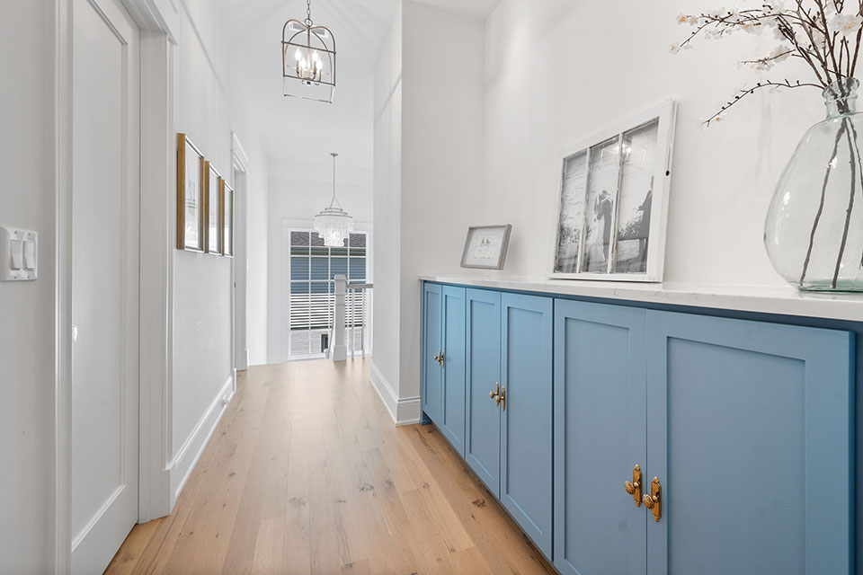 Glenview-Custom-Home-103 - Hallway Second Floor - Globex Developments Custom Homes