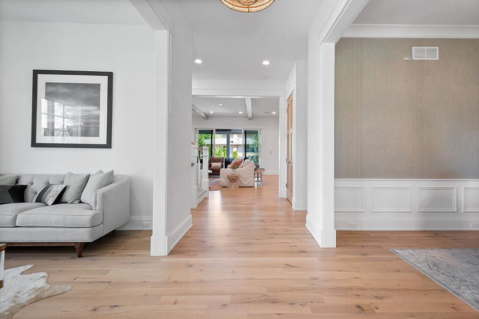 Glenview-Custom-Home-103 - Hallway - Globex Developments Custom Homes