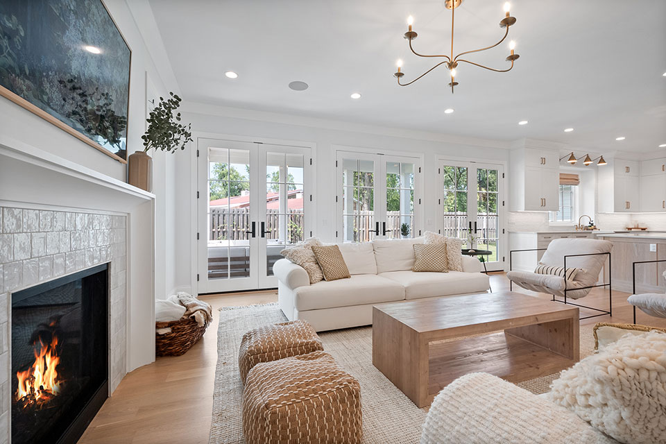 Glenview-Custom-Home-105 - Fireplace - Globex Developments Custom Homes