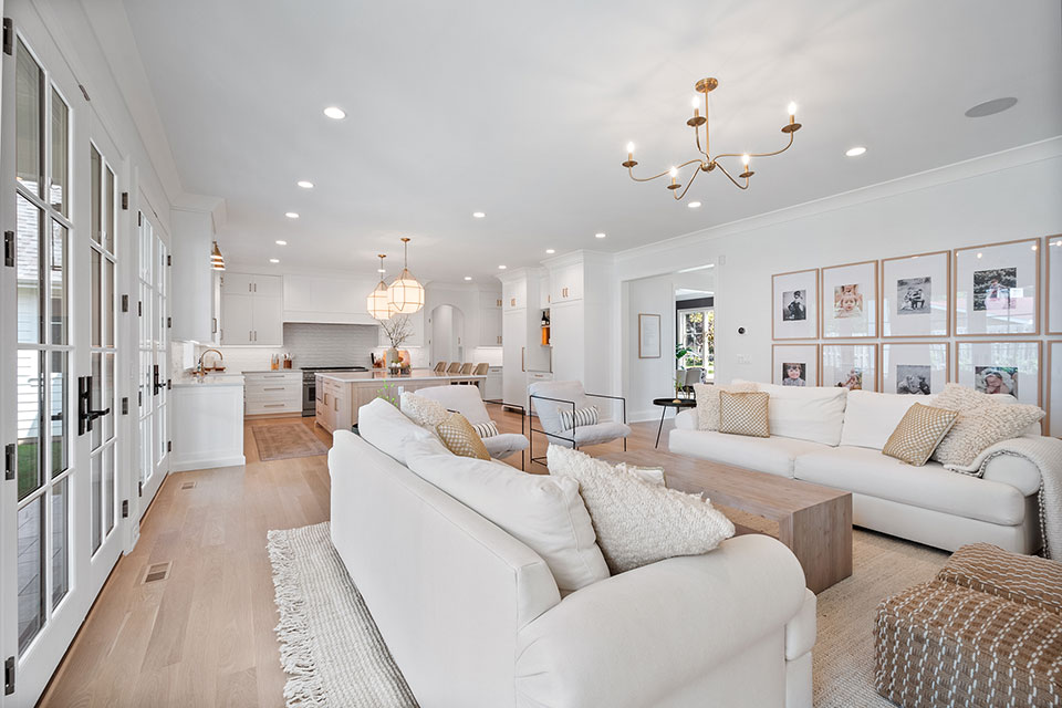 Glenview-Custom-Home-105 - Living Room Sitting Area - Globex Developments Custom Homes