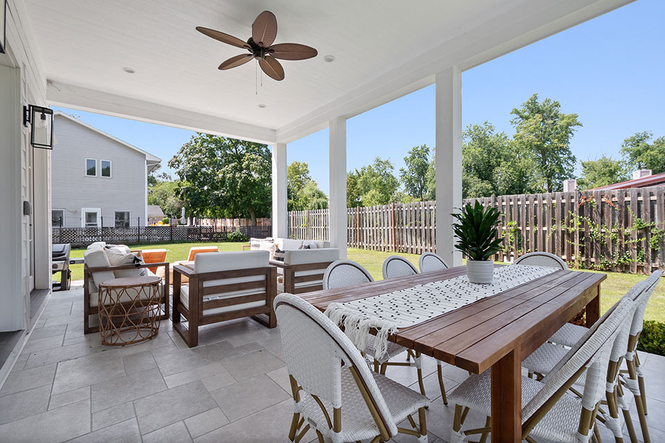 Glenview-Custom-Home-105 - Outdoor Living - Globex Developments Custom Homes