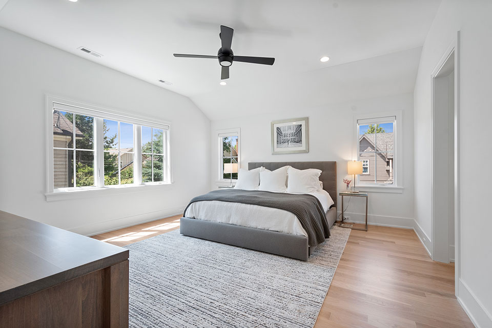Glenview-Custom-Home-106 - Bedroom - Globex Developments Custom Homes