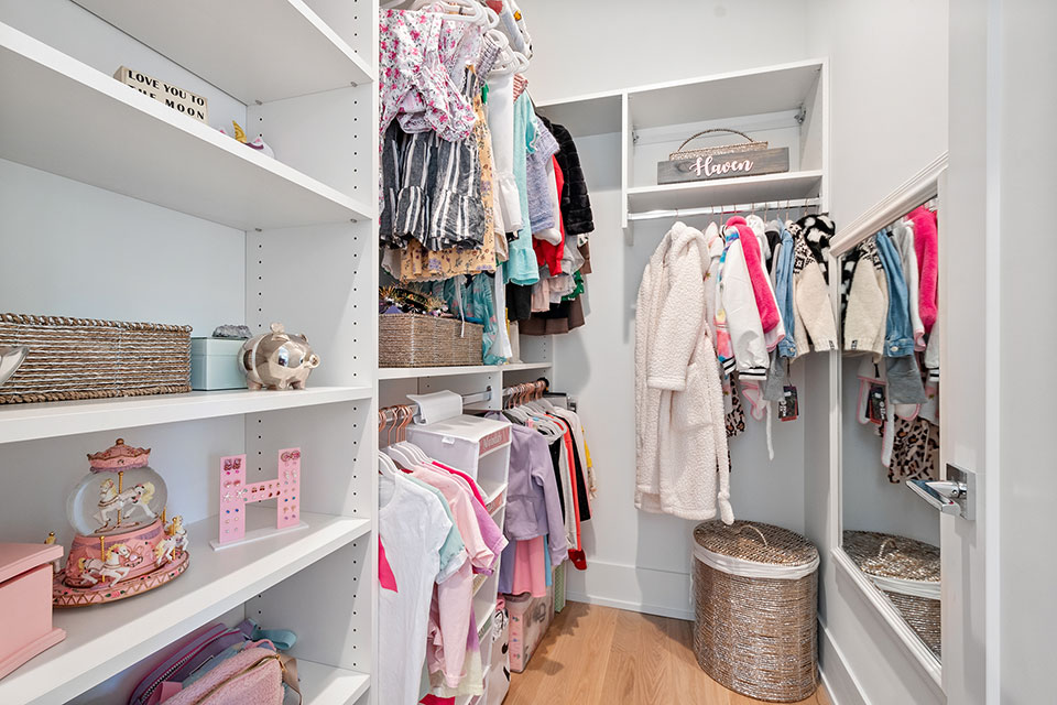 Glenview-Custom-Home-106 - Closet - Globex Developments Custom Homes