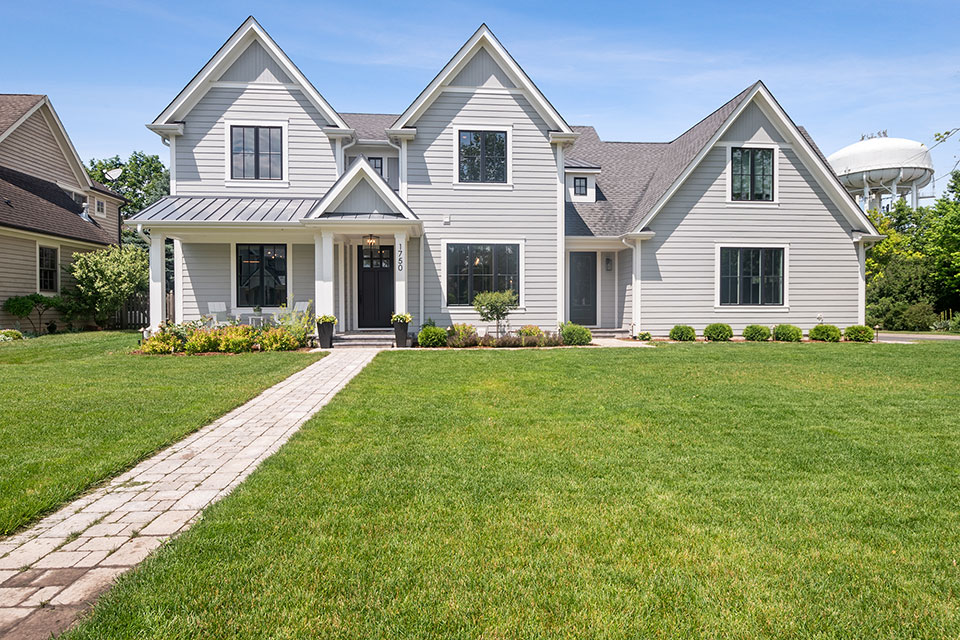 Glenview-Custom-Home-106 - Front Elevation - Globex Developments Custom Homes