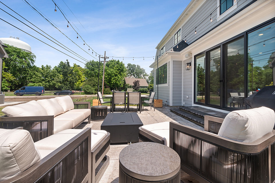 Glenview-Custom-Home-106 - Patio - Globex Developments Custom Homes