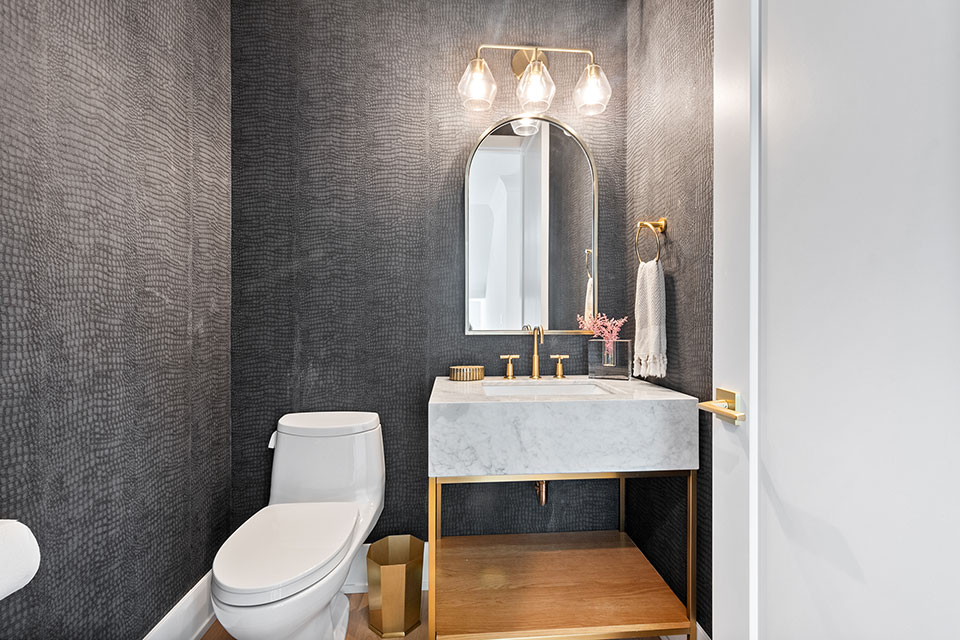 Glenview-Custom-Home-106 - Powder Room - Globex Developments Custom Homes