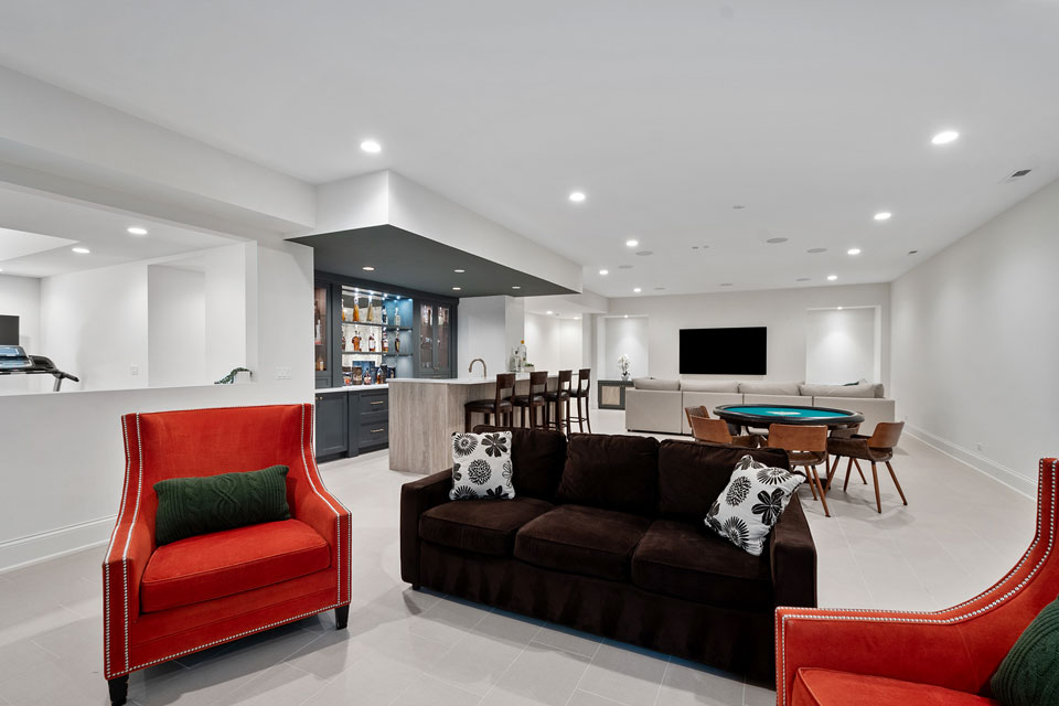 Glenview-Custom-Home-107 - Basement Family Room - Globex Developments Custom Homes