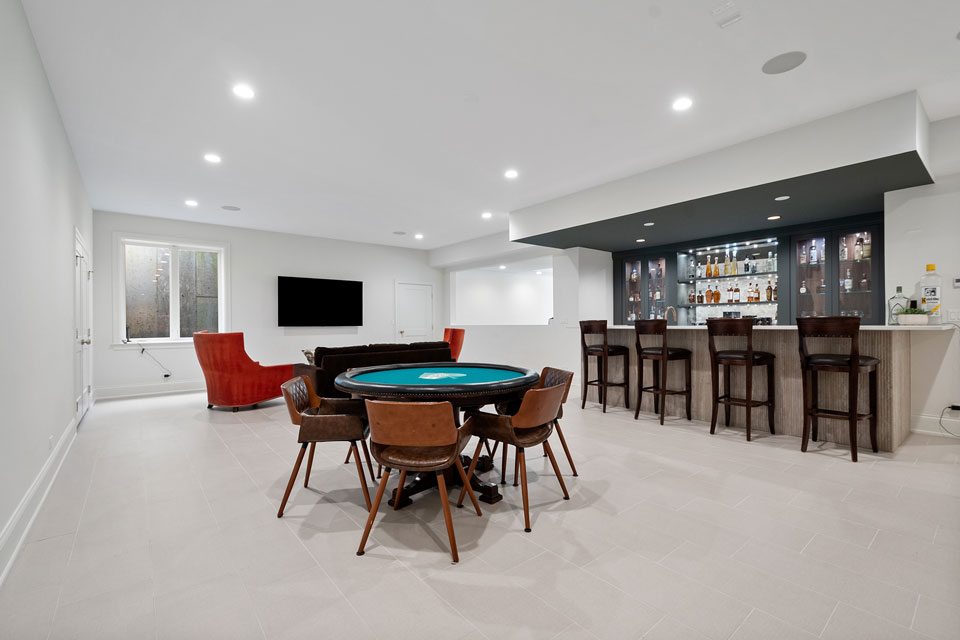 Glenview-Custom-Home-107 - Basement Poker Table and Bar - Globex Developments Custom Homes