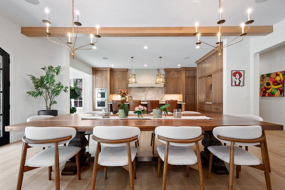 Glenview-Custom-Home-107 - Dining Table - Globex Developments Custom Homes