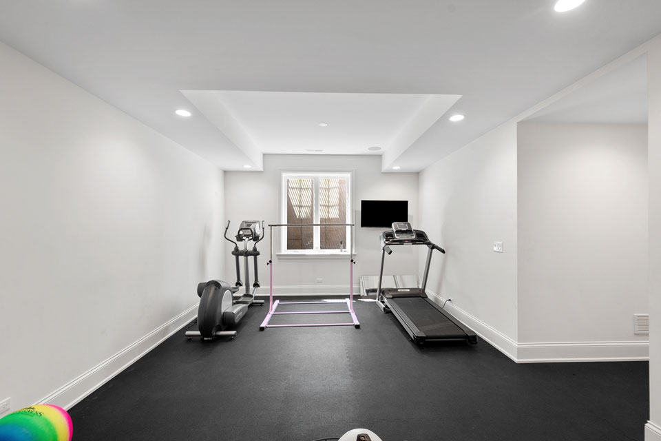 Glenview-Custom-Home-107 - Exercise Room - Globex Developments Custom Homes