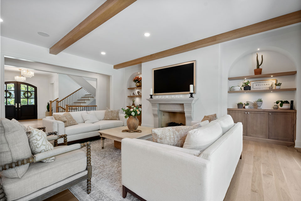 Glenview-Custom-Home-107 - Family Room Close Up - Globex Developments Custom Homes