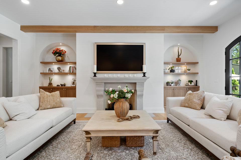 Glenview-Custom-Home-107 - Family Room - Globex Developments Custom Homes