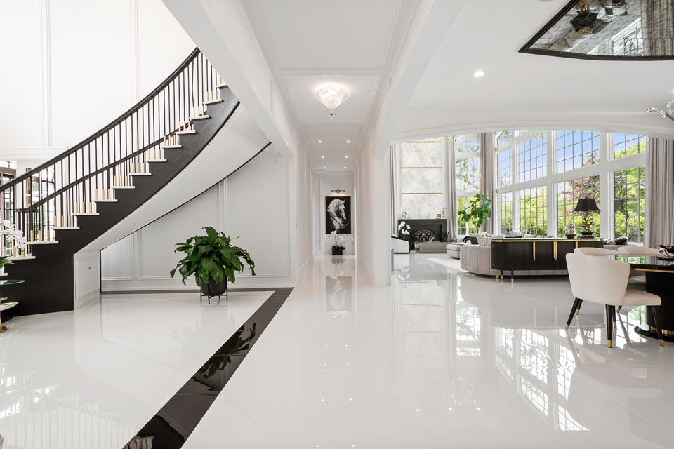 Northfield-Custom-Home-102 - Great Room, Stairs - Globex Developments Custom Homes
