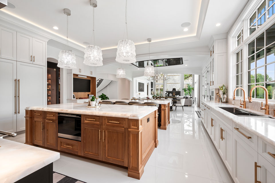 Northfield-Custom-Home-102 - Kitchen Island Side View - Globex Developments Custom Homes
