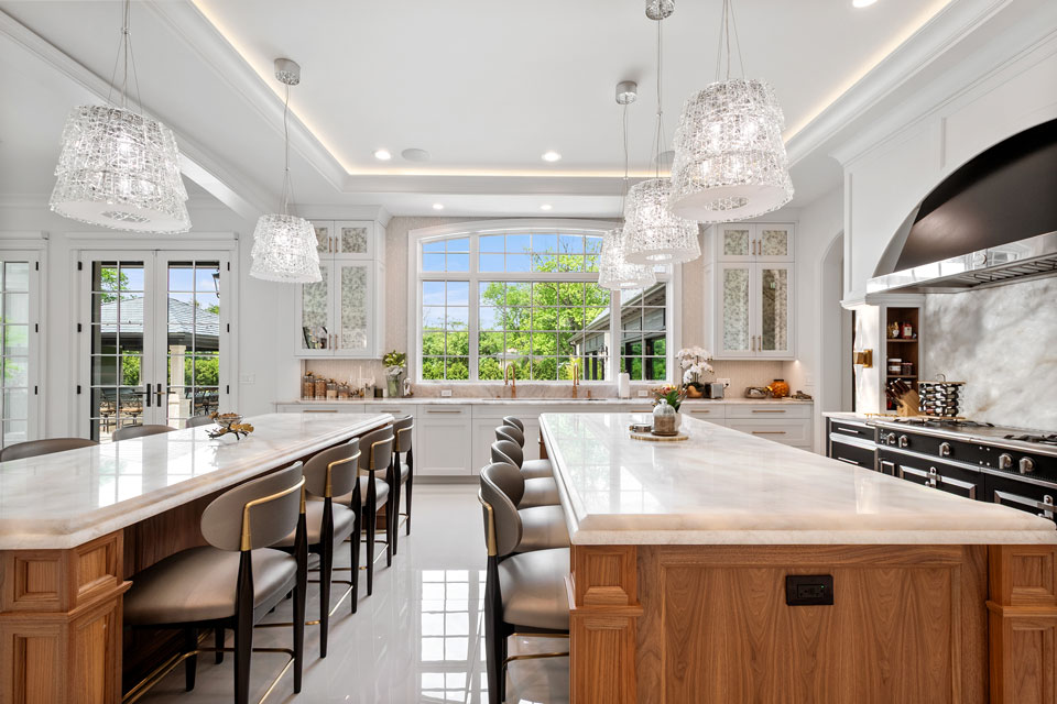 Northfield-Custom-Home-102 - Kitchen Siide View - Globex Developments Custom Homes